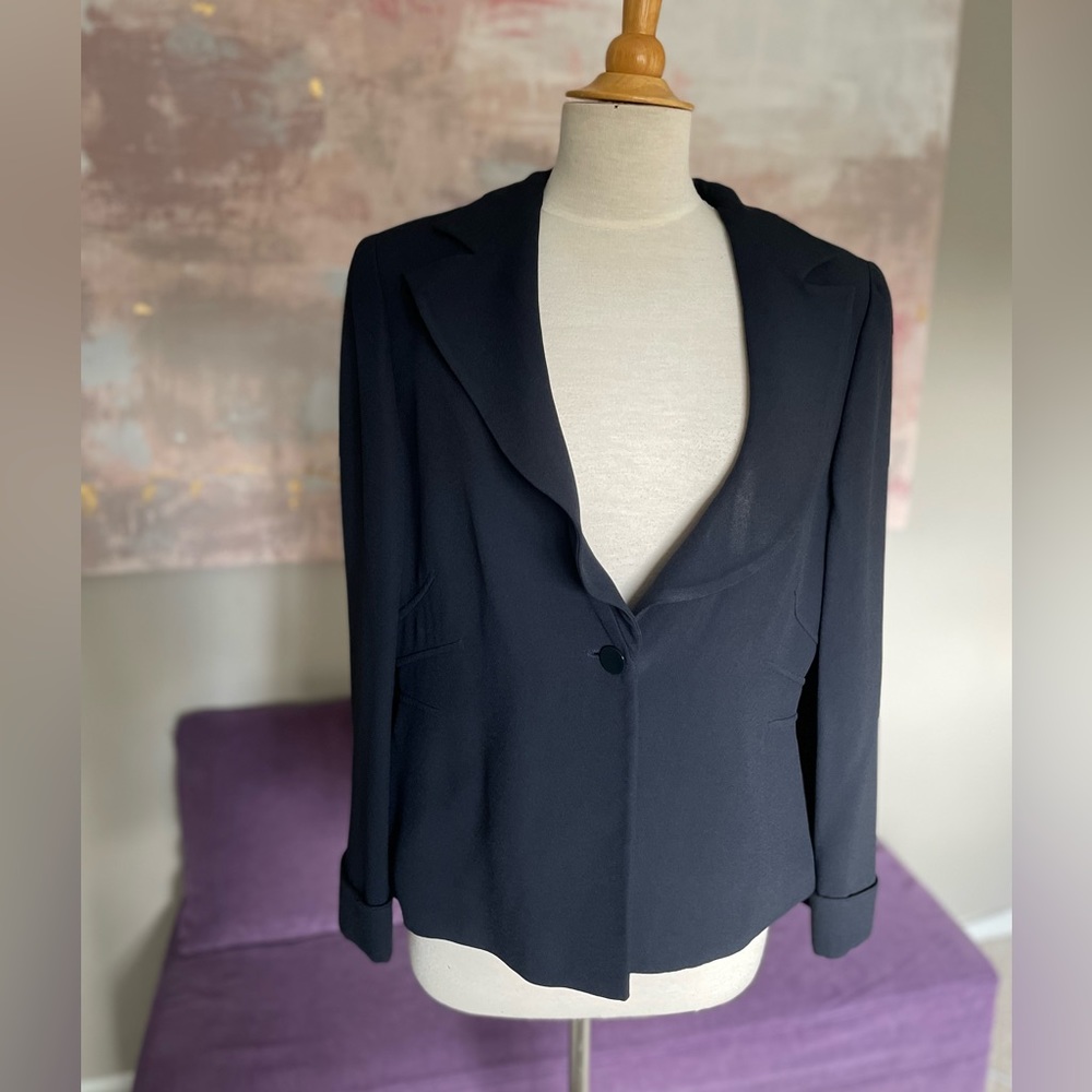 Armani Collezioni dark blue‎ Tailored blazer with accent lapel size 14 💐
